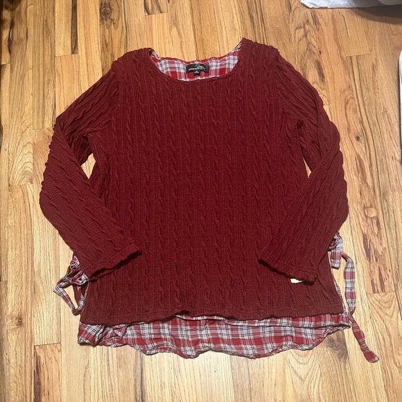 Suzanne Betro Sweaters - Suzanne Berto Women's Red Cable Knit Sweater size Medium